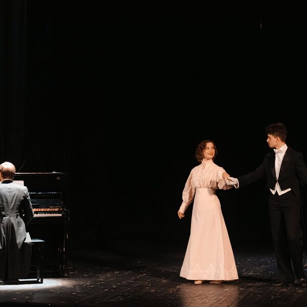 Театральное настроение