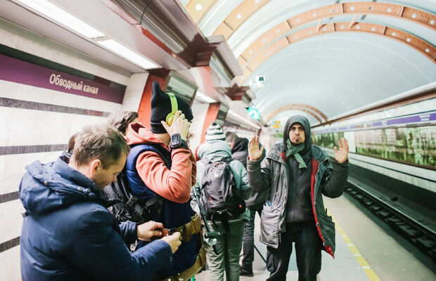 Backstage Make Some Noize