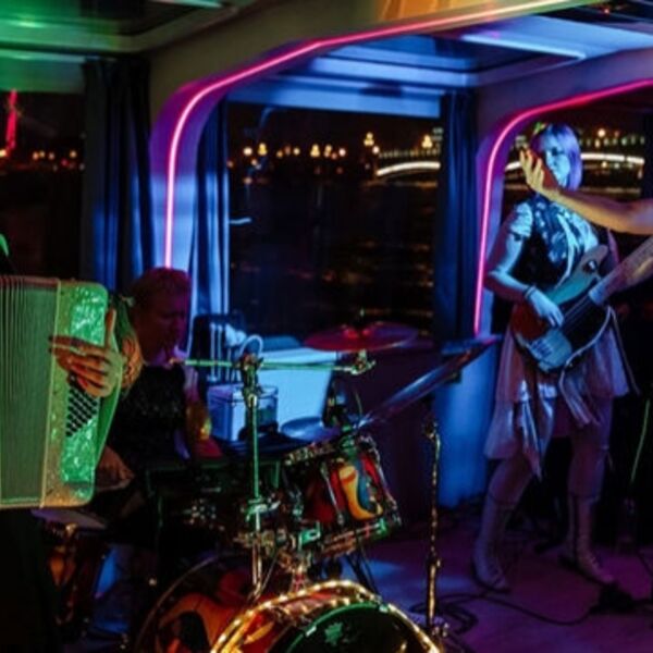 Ива Нова» «Этно-экстрим на теплоходе