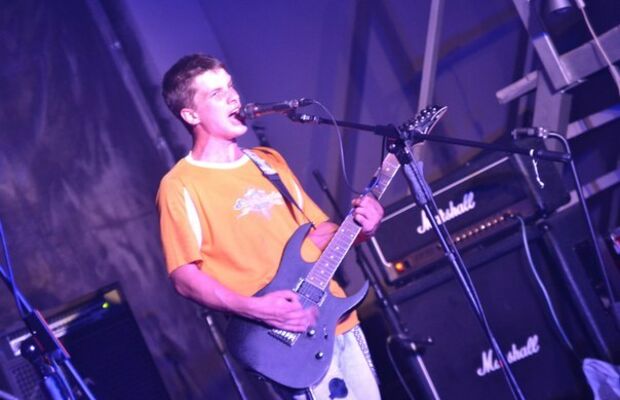 С разных концертов