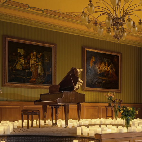 В свечах. Шедевры классики в отеле «Националь»