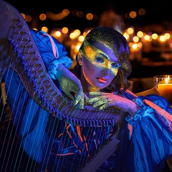 Ольга Максимова. Арфа при свечах