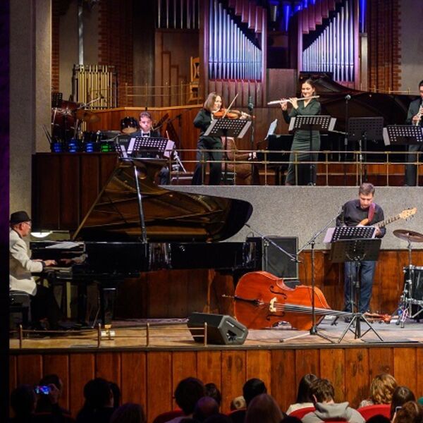 "Звук" и "Акцент". Джаз без границ | Джаз в филармонии