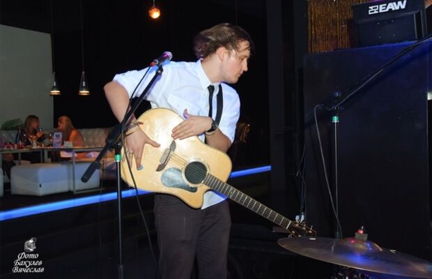 2011.09.23 Maria Chirkova & FlyFoxMusic in Virgin-cafe