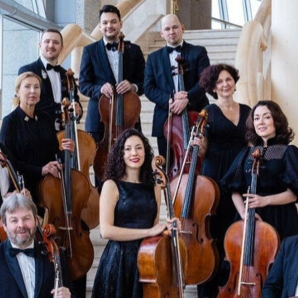 Rockin' Cellos. Хиты русского рока для 10 виолончелей