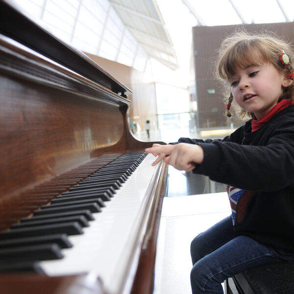 Музыкальная прогулка или В погоню за Дедом Морозом!