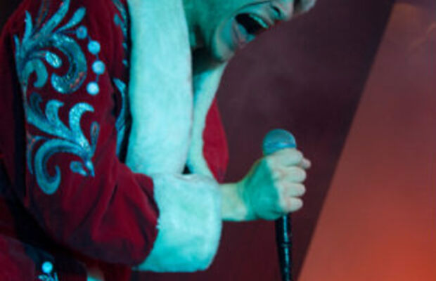 20.12.2008 : SAKURA : Свистни у деда мороз