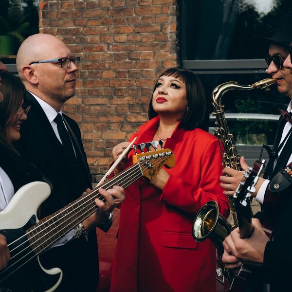 Квартирник. Новый взгляд. Ретро. Группа Вероники Махотиной