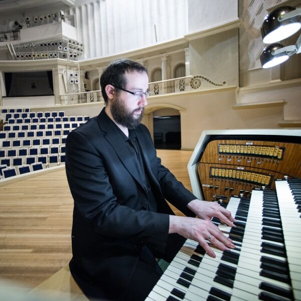 700 лет органной музыки