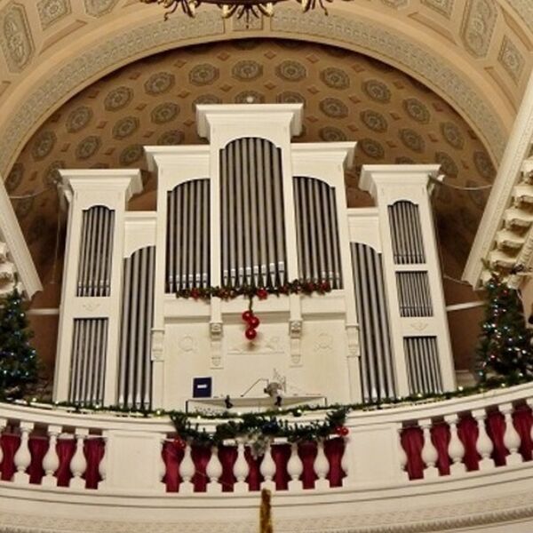 Орган и голос при свечах по-итальянски: вокальные хиты и саундтреки