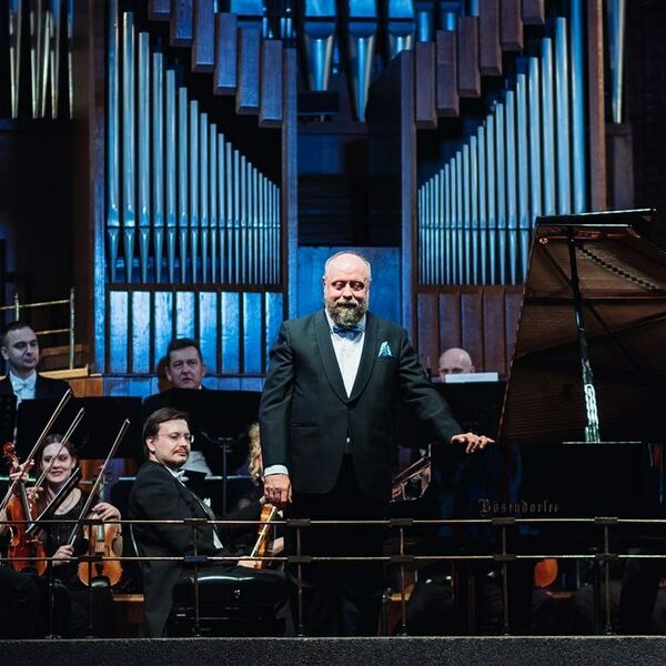 Новый год в хорошей компании