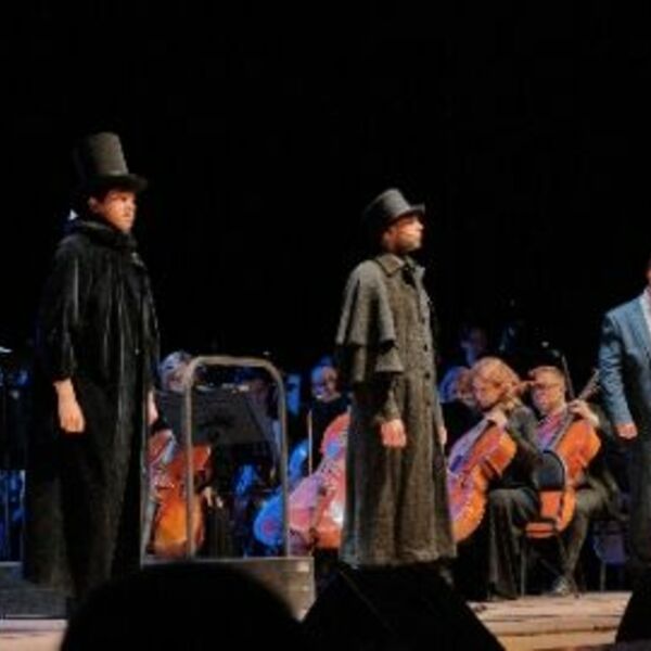 Роман с оркестром: Евгений Онегин