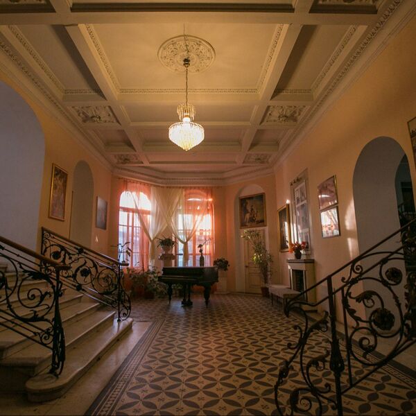 Экскурсия в особняк Шрёдера + На грани музыки и чувств