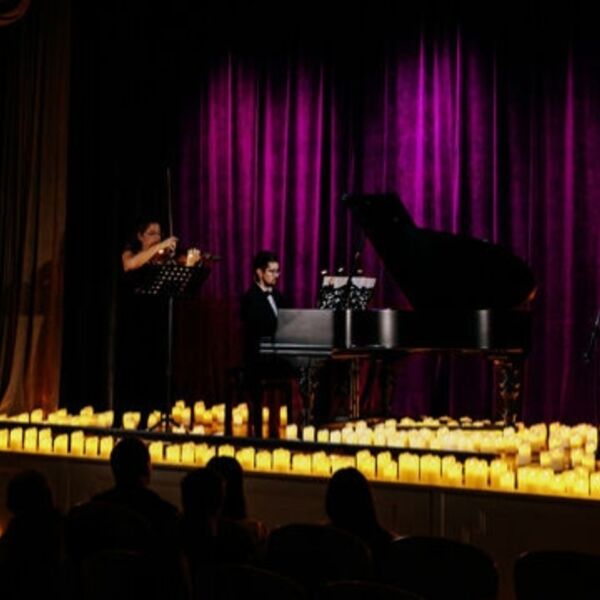 Эйнауди & Циммер в сиянии свечей