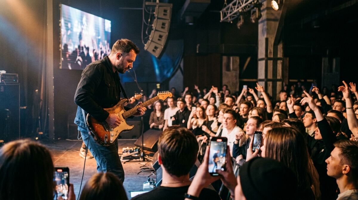 Пять концертов за апрель: Воронеж встречает Краймбрери, Бутусова и The Hatters