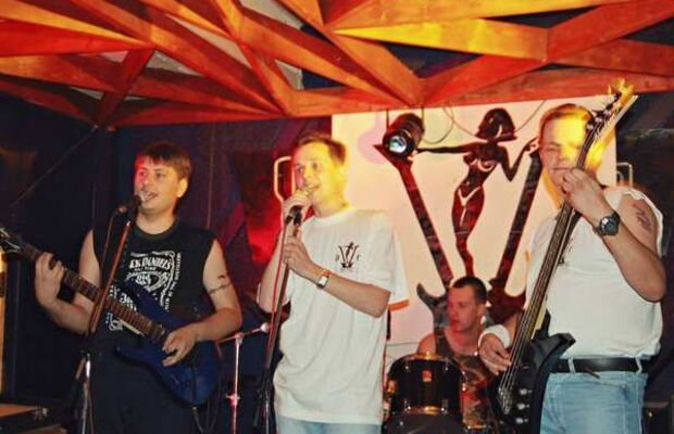 11/08/2000   “UNDRUGGED in Moscow” Live in HOLSTEN 