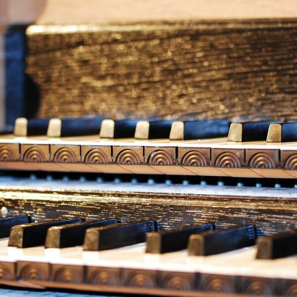 Орган при свечах: пересекая столетия