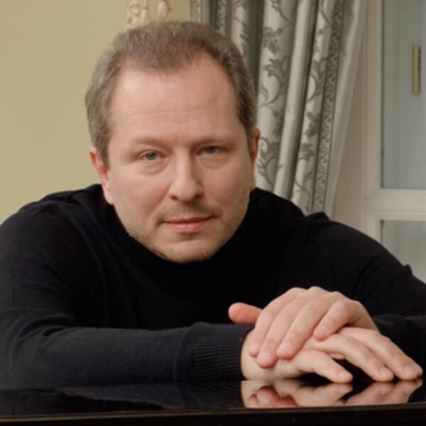 Юрий Мартынов, фортепиано