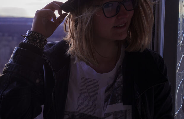 Spitz in the Void / Шпиц в пустоте (фотосет)