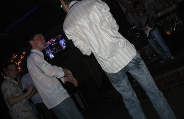 Концерт в арт-клубе ВЫХОД И группа 12 Месяцев!!!