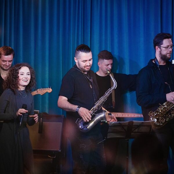 Елизавета Дюдяева и Roli Band. Джаз, проверенный временем: певица Нина Симон