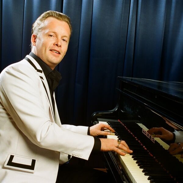 Денис Мажуков