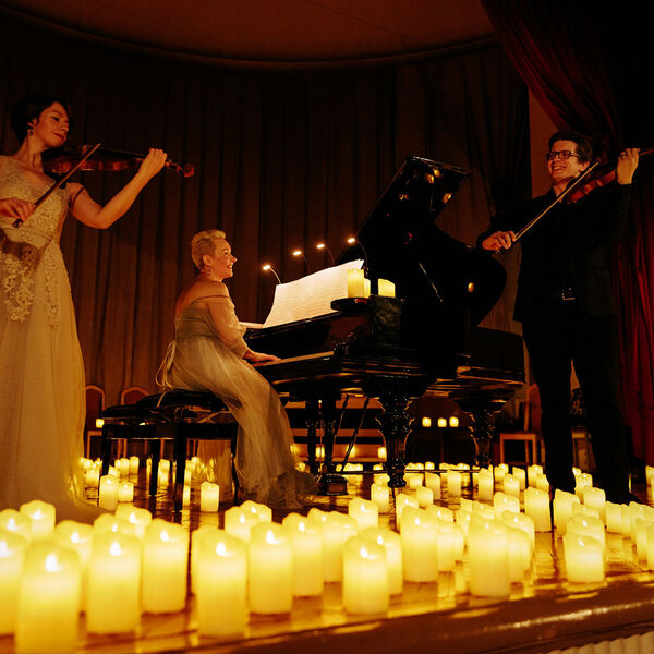 Шедевры Миядзаки и Хисаиси при свечах