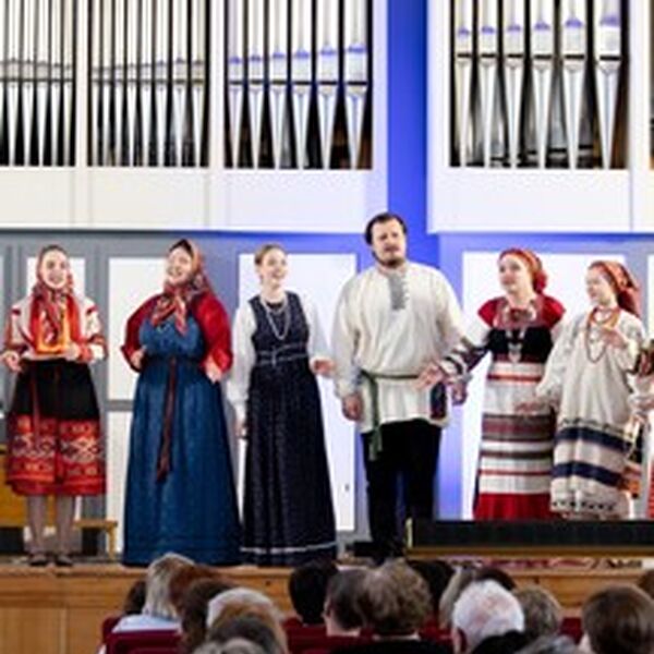 Народные песни России