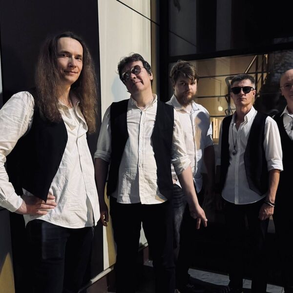 Stone Shades: Rolling Stone Party