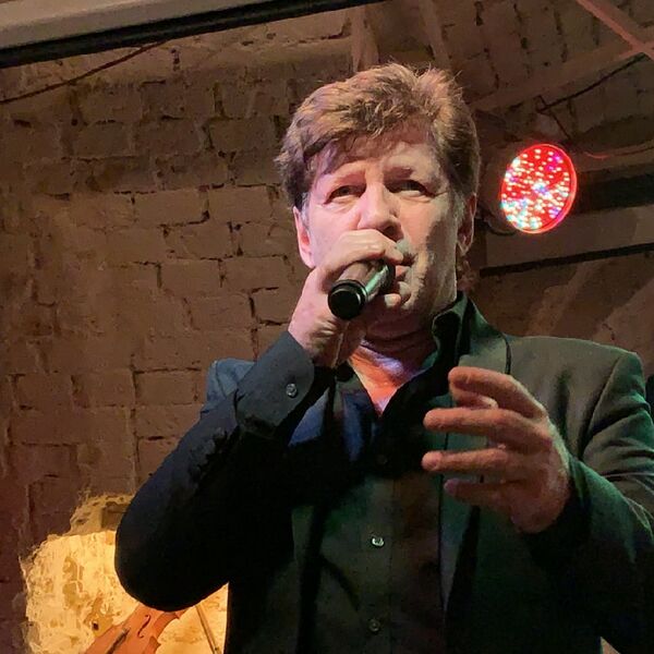 Феликс Царикати и Каприз