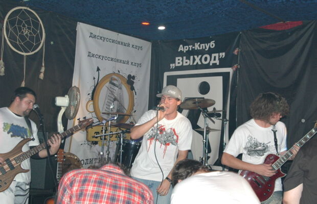 11 октября арт-клуб "Выход" презентация EP "Поиски" (фото А. Завертяев)