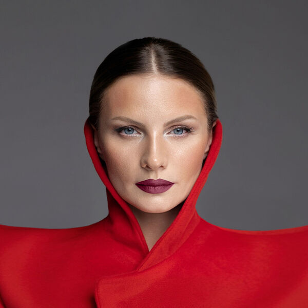 Ева Власова