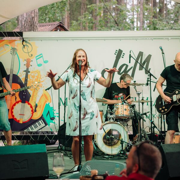 Не отрекаются любя