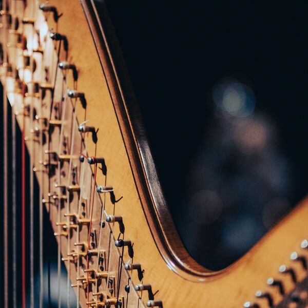 Мелодии свечей. Арфа и скрипка