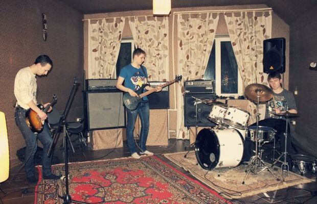 Репетиции группы Queen Of Spades