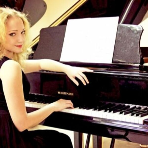 Салон с историей: Нувеллистъ №8 — концерт и экскурсия — ДОКЪ: царский и советский паспорт, документы 19 века — вечеринка с фуршетом в музее на Невском