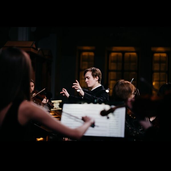 Концерт при свечах. Дирижирует Иван Никифорчин