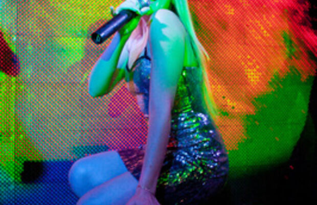 Хаус певица Леона Аврелина