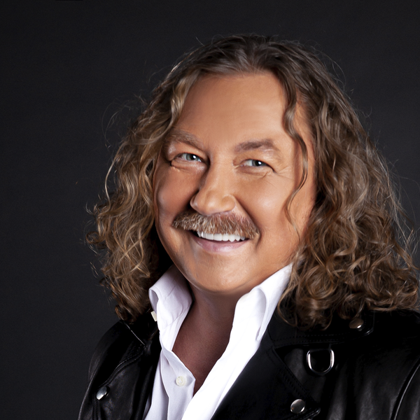 Игорь Николаев