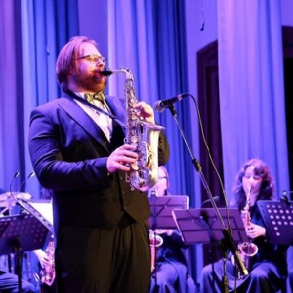 Праздничный Оркестр саксофонов. Шедевры мировой классики