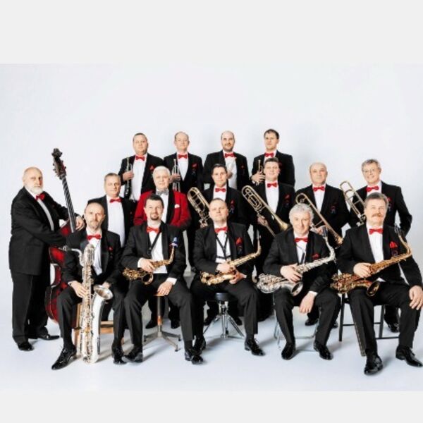 Оркестр имени Олега Лундстрема