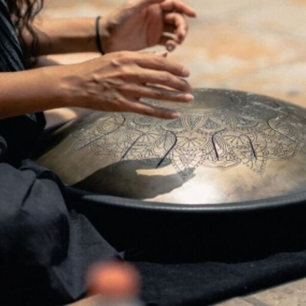 Магия ханга в сердце города