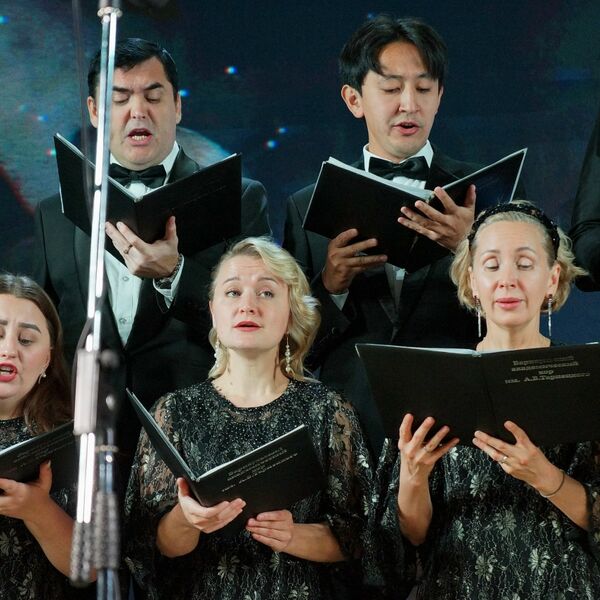 35 лет — для вас! Продолжение следует...