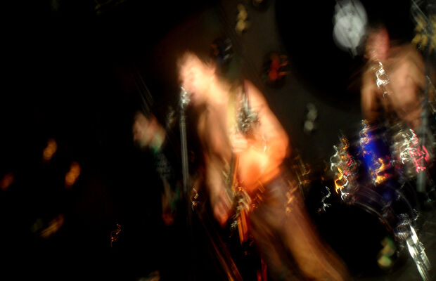 Группа Демотиваторы