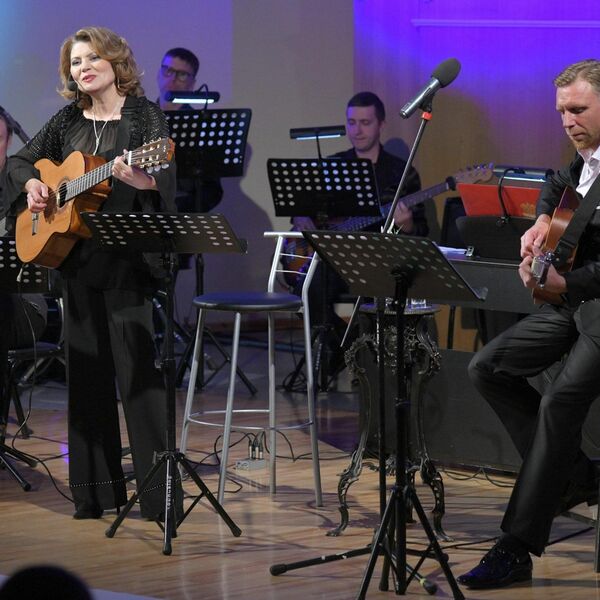 Альфия Рубцова. О любви поют гитары