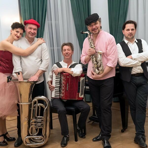 Toute la Vie и Мари Берсо. Рождество в Париже