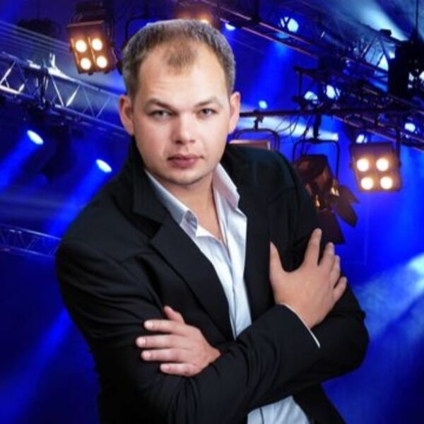 Концерт Алексея Брянцева