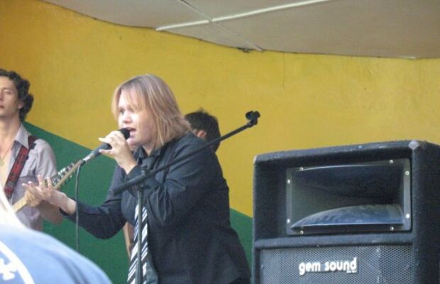 с концертов