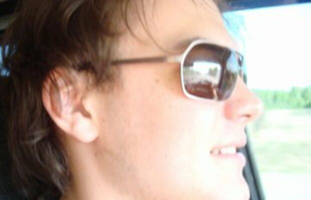 За кулисами