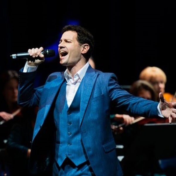 Антон Макарский и оркестр им. Н. Некрасова